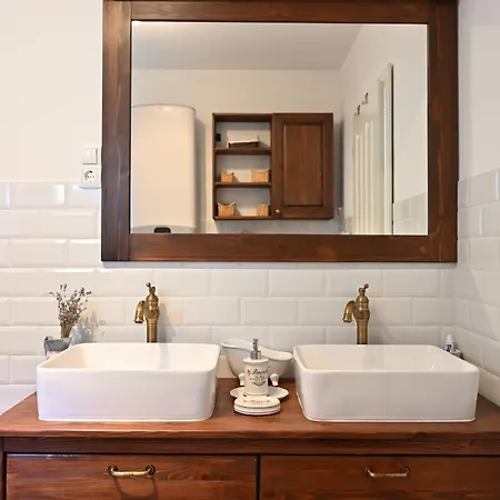 Gesztenyeház A Dunakanyarban Fürdődézsával Leányfalu