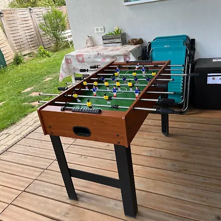Gesztenyehaz With Hot Tub בית נופש Leányfalu
